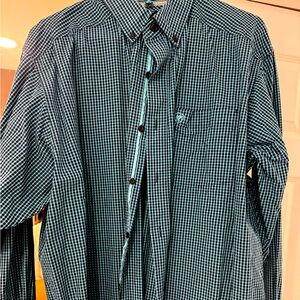 Men’s Ariat button down long sleeve